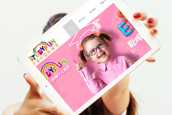 �ϴ�ѧ��׹���Ӣ��